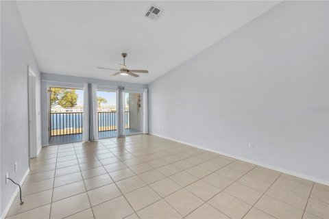 Copropriété à vendre à Lake Suzy, Floride: 2 chambres, 106.84 m2 № 2108874 - photo 13