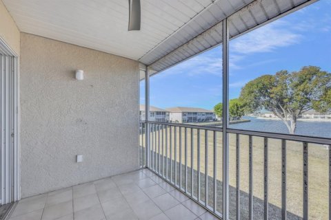 Copropriété à vendre à Lake Suzy, Floride: 2 chambres, 106.84 m2 № 2108874 - photo 6