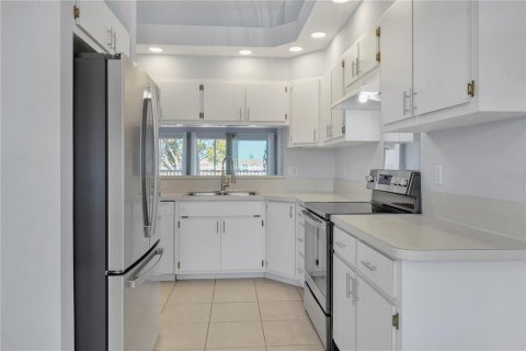 Copropriété à vendre à Lake Suzy, Floride: 2 chambres, 106.84 m2 № 2108874 - photo 16
