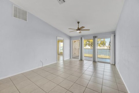 Copropriété à vendre à Lake Suzy, Floride: 2 chambres, 106.84 m2 № 2108874 - photo 12