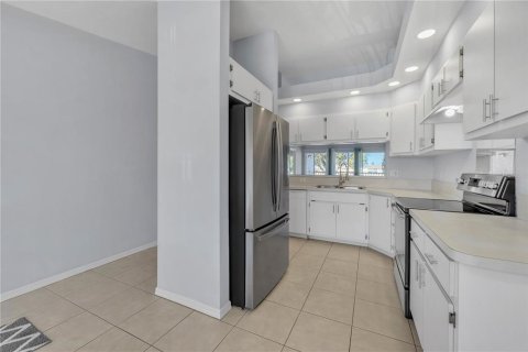 Copropriété à vendre à Lake Suzy, Floride: 2 chambres, 106.84 m2 № 2108874 - photo 15