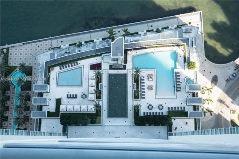 Condo in Miami, Florida, 1 bedroom № 2252391 - photo 24
