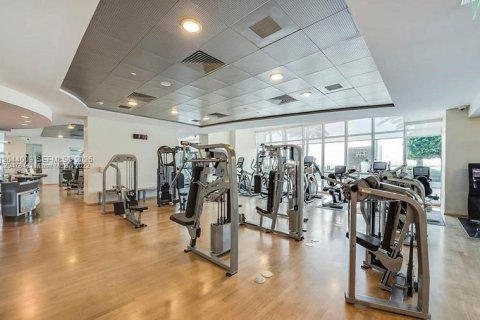 Condo in Miami, Florida, 1 bedroom № 2252391 - photo 27