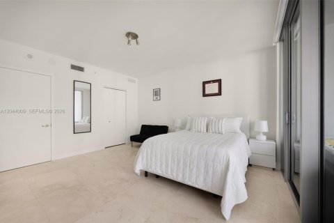 Condo in Miami, Florida, 1 bedroom № 2252391 - photo 8
