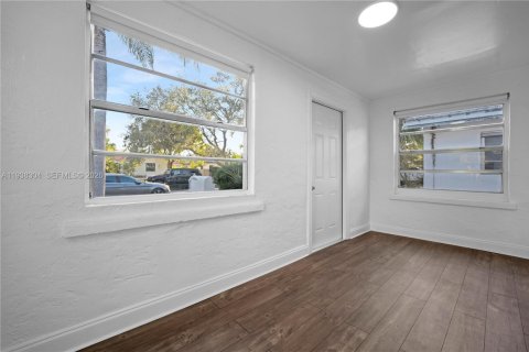 Villa ou maison à louer à Hollywood, Floride: 3 chambres, 133.31 m2 № 1995868 - photo 22