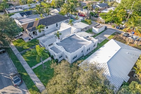 Villa ou maison à louer à Hollywood, Floride: 3 chambres, 133.31 m2 № 1995868 - photo 2