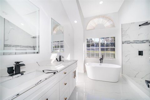 Villa ou maison à vendre à Apopka, Floride: 4 chambres, 215.07 m2 № 2303318 - photo 29