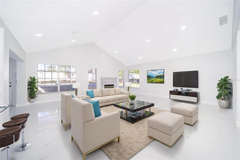 Villa ou maison à vendre à Apopka, Floride: 4 chambres, 215.07 m2 № 2303318 - photo 9
