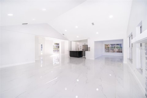 Villa ou maison à vendre à Apopka, Floride: 4 chambres, 215.07 m2 № 2303318 - photo 20