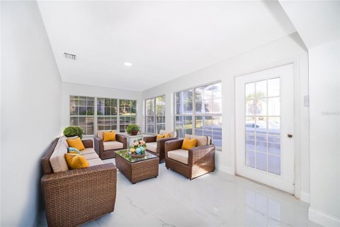 Villa ou maison à vendre à Apopka, Floride: 4 chambres, 215.07 m2 № 2303318 - photo 23
