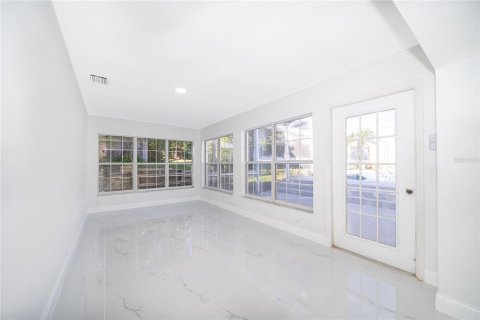Villa ou maison à vendre à Apopka, Floride: 4 chambres, 215.07 m2 № 2303318 - photo 24