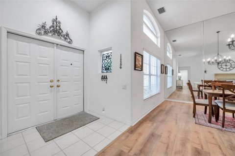 House in Wesley Chapel, Florida 3 bedrooms, 242.01 sq.m. № 2329623 - photo 9