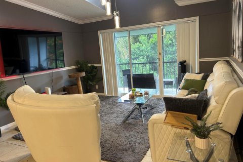 Appartement à louer à West Palm Beach, Floride: 2 chambres, 98.85 m2 № 2181449 - photo 2