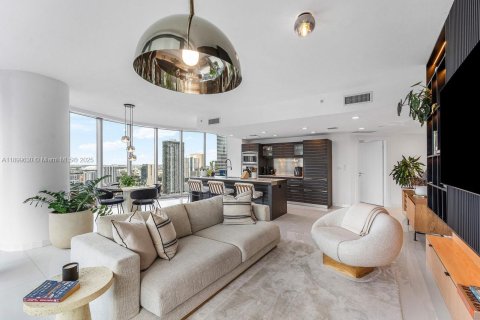 Condo in Miami, Florida, 2 bedrooms  № 1953129 - photo 18