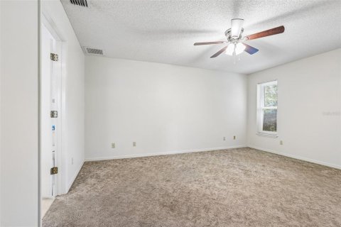 Casa en venta en Zephyrhills, Florida, 2 dormitorios, 145.86 m2 № 2150129 - foto 29