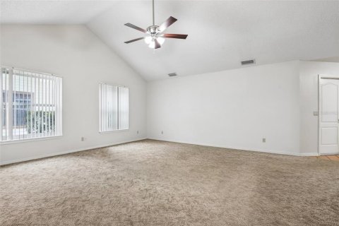 Casa en venta en Zephyrhills, Florida, 2 dormitorios, 145.86 m2 № 2150129 - foto 11