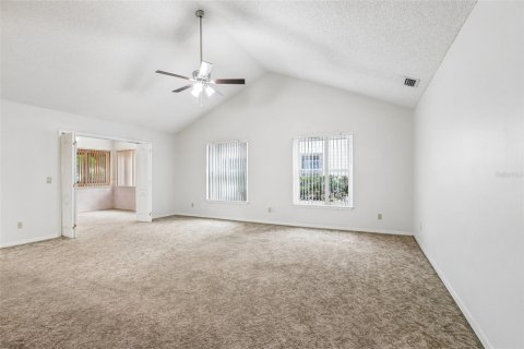 Casa en venta en Zephyrhills, Florida, 2 dormitorios, 145.86 m2 № 2150129 - foto 8