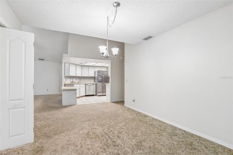 Casa en venta en Zephyrhills, Florida, 2 dormitorios, 145.86 m2 № 2150129 - foto 17