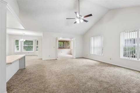 Casa en venta en Zephyrhills, Florida, 2 dormitorios, 145.86 m2 № 2150129 - foto 9