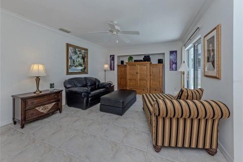 Villa ou maison à vendre à North Port, Floride: 3 chambres, 177.81 m2 № 2306184 - photo 16