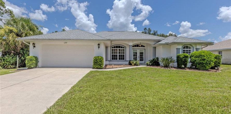 Villa ou maison à North Port, Floride 3 chambres, 177.81 m2 № 2306184
