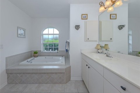 Villa ou maison à vendre à North Port, Floride: 3 chambres, 177.81 m2 № 2306184 - photo 20