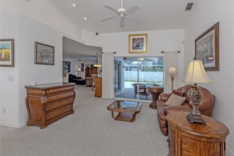 Villa ou maison à vendre à North Port, Floride: 3 chambres, 177.81 m2 № 2306184 - photo 5