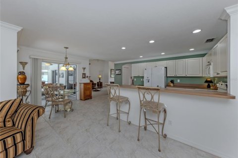 Villa ou maison à vendre à North Port, Floride: 3 chambres, 177.81 m2 № 2306184 - photo 13