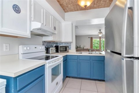 Adosado en venta en Tampa, Florida, 2 dormitorios, 101.64 m2 № 1725785 - foto 15