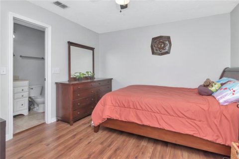 Adosado en venta en Tampa, Florida, 2 dormitorios, 101.64 m2 № 1725785 - foto 12