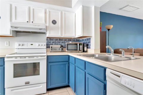 Adosado en venta en Tampa, Florida, 2 dormitorios, 101.64 m2 № 1725785 - foto 17