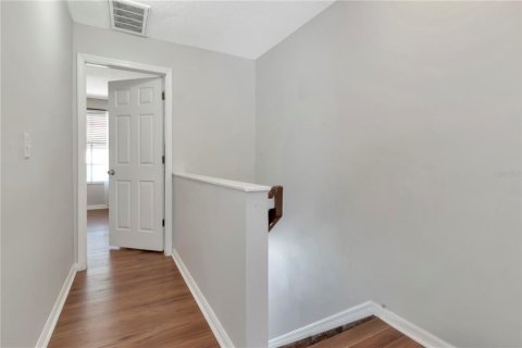Adosado en venta en Tampa, Florida, 2 dormitorios, 101.64 m2 № 1725785 - foto 9