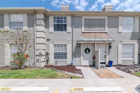 Adosado en venta en Tampa, Florida, 2 dormitorios, 101.64 m2 № 1725785 - foto 2