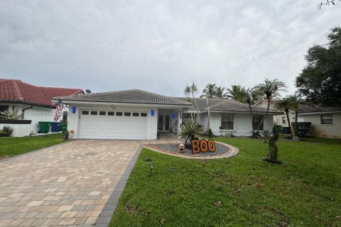 House in Coral Springs, Florida 4 bedrooms, 207.17 sq.m. № 1969065 - photo 1