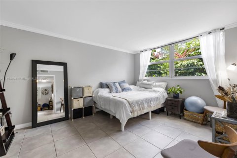 Condo in Miami, Florida, 1 bedroom  № 1888360 - photo 20