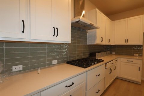 House in Apollo Beach, Florida 2 bedrooms, 156.73 sq.m. № 2167158 - photo 9
