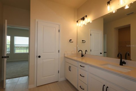 House in Apollo Beach, Florida 2 bedrooms, 156.73 sq.m. № 2167158 - photo 15