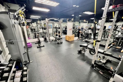 Снять в аренду кондоминиум в Ки-Бискейн, Флорида 1 спальня, 83.15м2, № 1989434 - фото 22