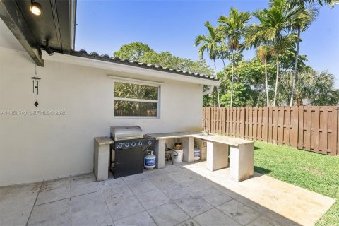 Купить виллу или дом в Корал-Спрингс, Флорида 3 спальни, 147.71м2, № 2021963 - фото 24