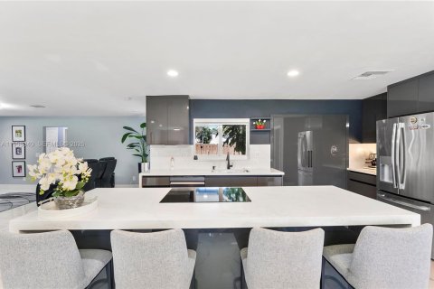 Купить виллу или дом в Корал-Спрингс, Флорида 3 спальни, 147.71м2, № 2021963 - фото 6