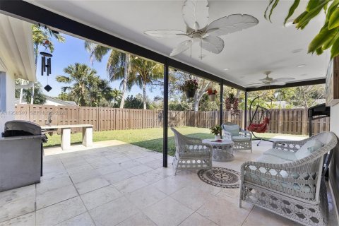 Купить виллу или дом в Корал-Спрингс, Флорида 3 спальни, 147.71м2, № 2021963 - фото 25