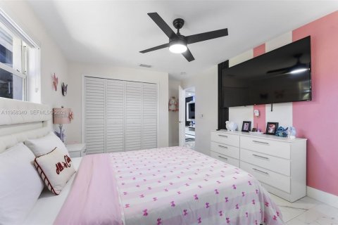 Купить виллу или дом в Корал-Спрингс, Флорида 3 спальни, 147.71м2, № 2021963 - фото 13