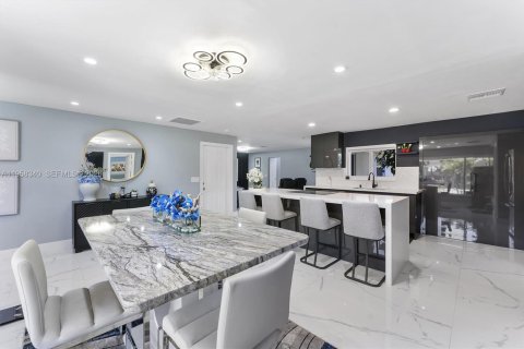 Купить виллу или дом в Корал-Спрингс, Флорида 3 спальни, 147.71м2, № 2021963 - фото 5