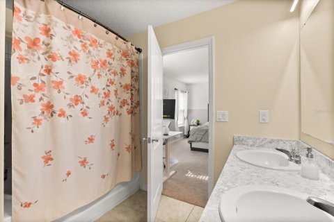 House in Groveland, Florida 3 bedrooms, 182.55 sq.m. № 1909322 - photo 17