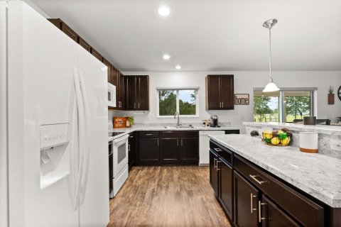 House in Groveland, Florida 3 bedrooms, 182.55 sq.m. № 1909322 - photo 5