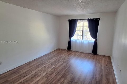 Condominio en alquiler en Miami, Florida, 1 dormitorio, 62.24 m2 № 2026969 - foto 8