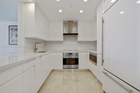 Copropriété à louer à Miami Beach, Floride: 2 chambres, 174.19 m2 № 1862903 - photo 18