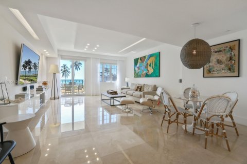 Copropriété à louer à Miami Beach, Floride: 2 chambres, 174.19 m2 № 1862903 - photo 4