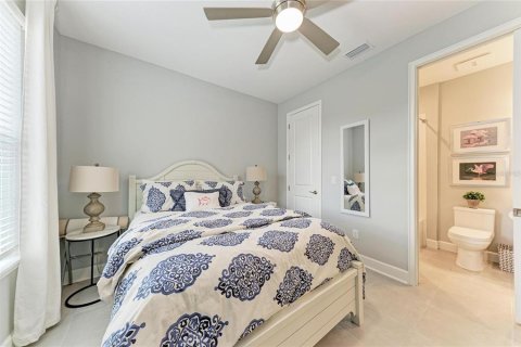 House in Bradenton, Florida 2 bedrooms, 144.74 sq.m. № 2091801 - photo 25