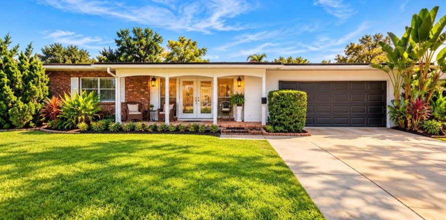 Villa ou maison à Orlando, Floride 4 chambres, 238.94 m2 № 2388541